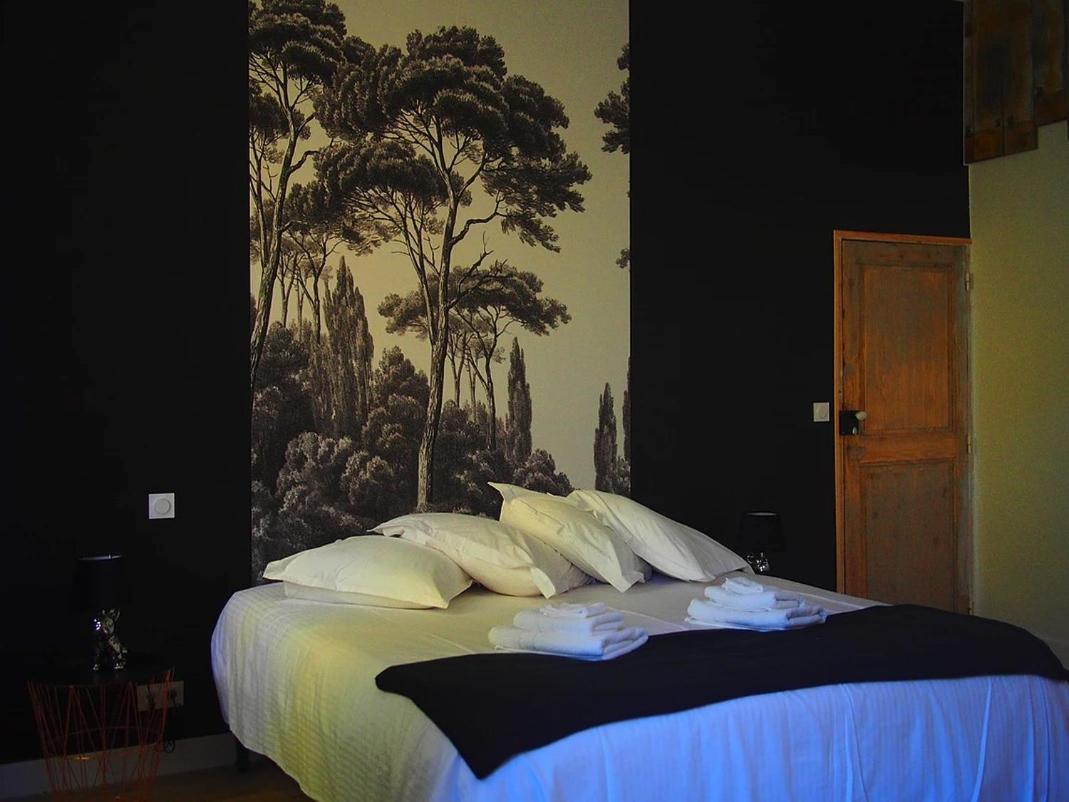 Bed and Breakfast La Maison Des Marronniers Uzès Zimmer foto